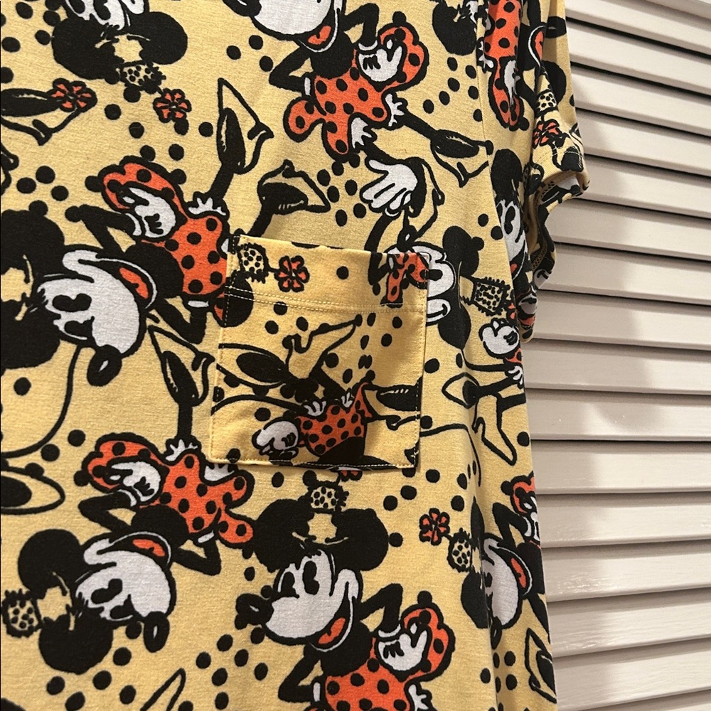 LuLaRoe cutest Dress with Black Minnie Mouse Print. Small.